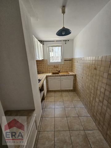 A VENDRE MARSEILLE 13014 BON SECOURS APPARTEMENT T2 PARKING EN SOUS SOL CAVE