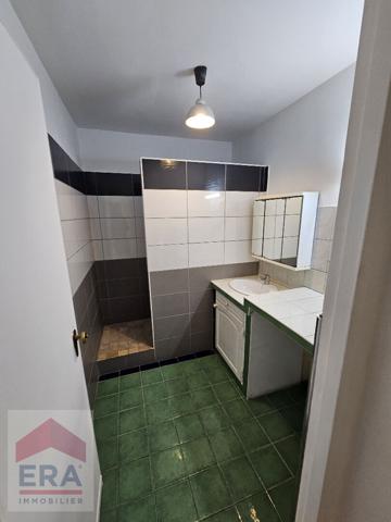 A VENDRE MARSEILLE 13014 BON SECOURS APPARTEMENT T2 PARKING EN SOUS SOL CAVE