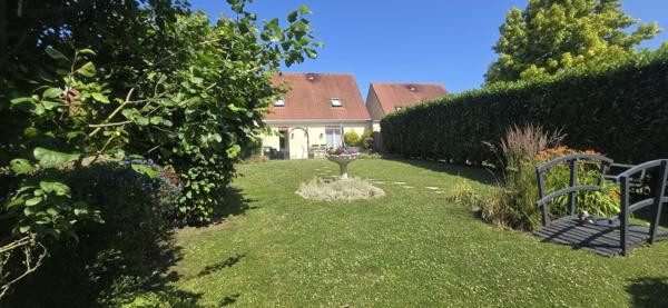 Bruay-la-Buissière (62700) Pavillon individuel en semi plain- pied à louer au prix de 900 euros