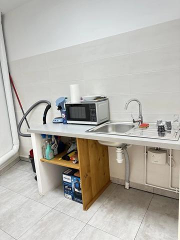 Location Local commercial 3 pièces 55 m2 à Salon-de-Provence