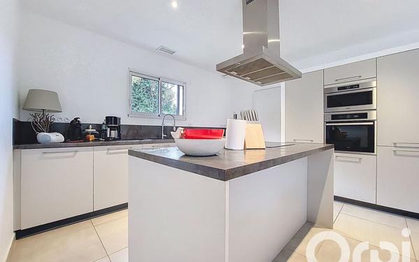 Maison à vendre    4 pièces •  Saint-Estève