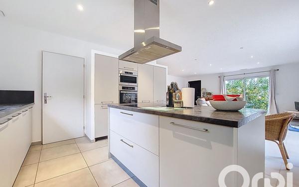 Maison à vendre    4 pièces •  Saint-Estève