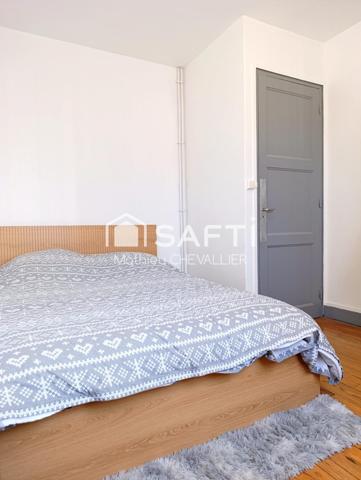 Maison rénovée avec jardin à 5 min du centre.