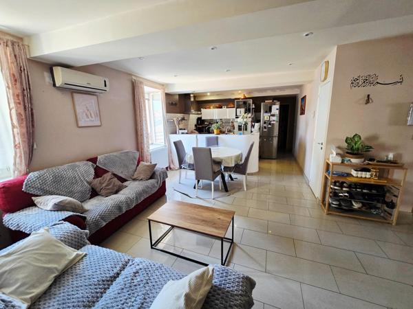 À vendre – Grand T3 de 77 m² – 1er étage – Petite copropriété à faibles charges