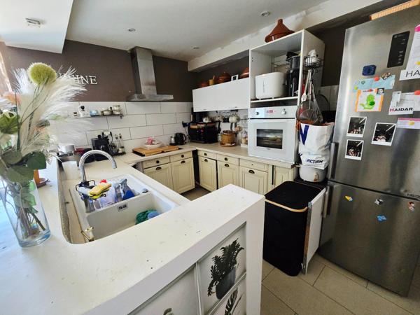 À vendre – Grand T3 de 77 m² – 1er étage – Petite copropriété à faibles charges