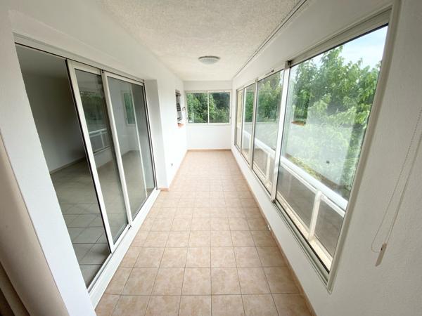 Martigues (13500) Grand T2 avec garage de 35 m² et loggia fermée – Rare sur le secteur !