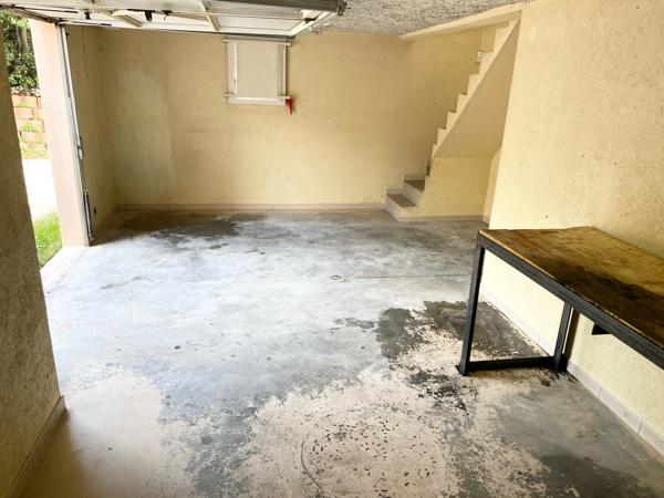 Martigues (13500) Grand T2 avec garage de 35 m² et loggia fermée – Rare sur le secteur !