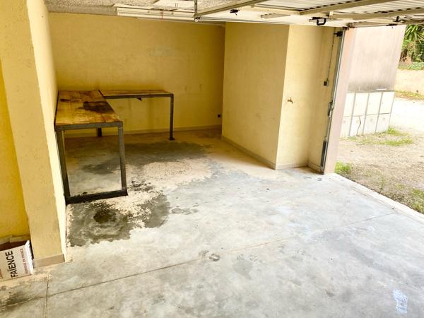 Martigues (13500) Grand T2 avec garage de 35 m² et loggia fermée – Rare sur le secteur !