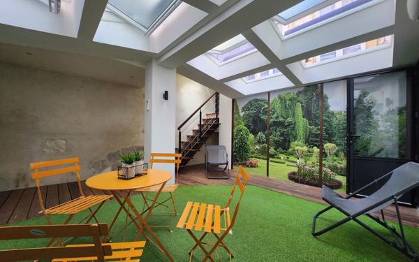 Appartement à vendre    3 pièces • 138 m2 La Rochelle