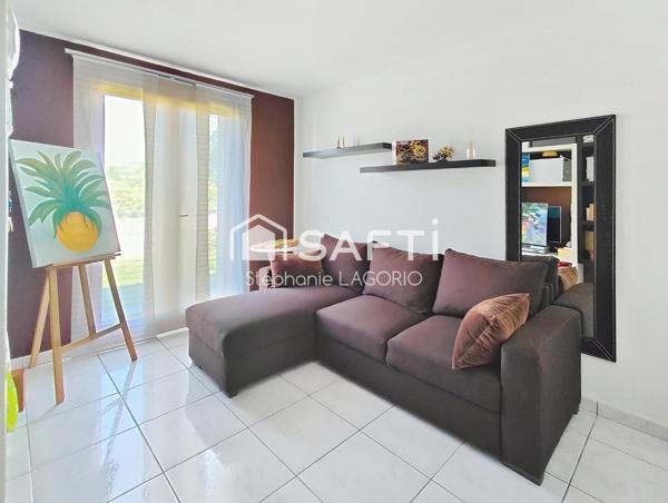 Maison 6 pièces de plain-pied avec piscine