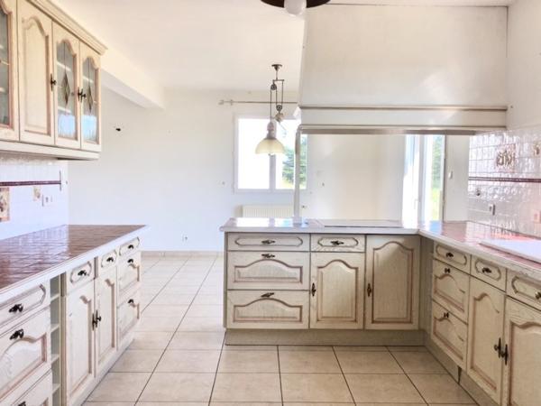 Maison à vendre |  Plomeur |  7 pièces | 144 m²