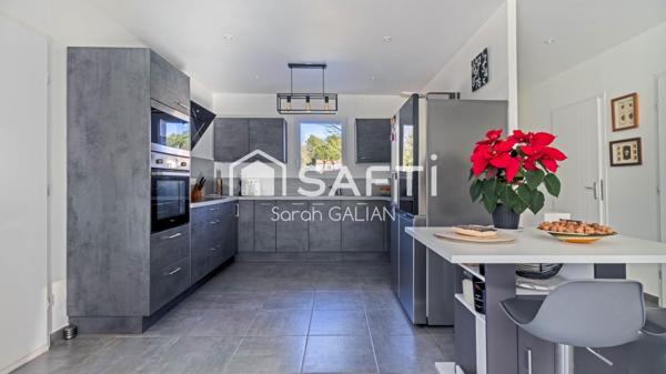 Maison individuelle de plain pied dans un domaine sécurisé