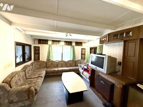 Parcelle de loisir avec étang