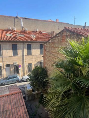 Vente                                                      Appartement
                        
                     3 pièces                      34 m2                     à Perpignan