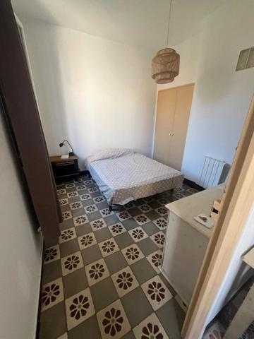 Vente                                                      Appartement
                        
                     3 pièces                      34 m2                     à Perpignan