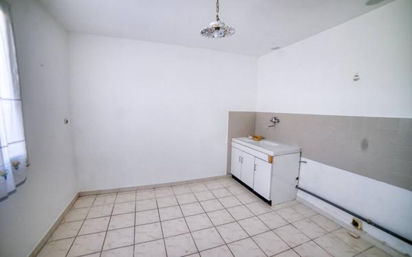 Maison à vendre    4 pièces • 119,10 m2 La Tour-d'Aigues