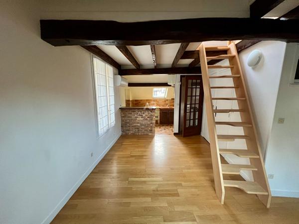 Appartement Pontoise 1 pièce(s) 24.20 m2 €129 000 ** - Référence 11171