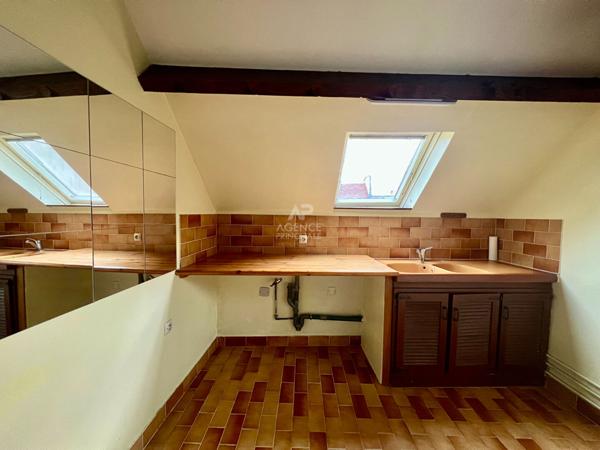 Appartement Pontoise 1 pièce(s) 24.20 m2 €129 000 ** - Référence 11171