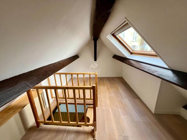 Appartement Pontoise 1 pièce(s) 24.20 m2 €129 000 ** - Référence 11171