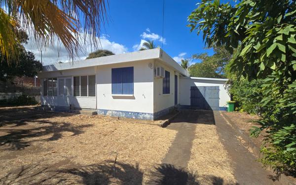 Maison à vendre    4 pièces • 126 m2 Saint-Paul