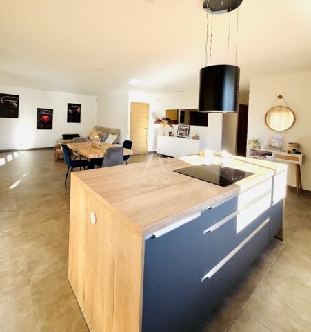 RARE ! MAISON DE PLAIN-PIED  GARAGE  PISCINE