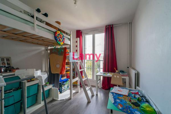 Annexe + appartement + parking