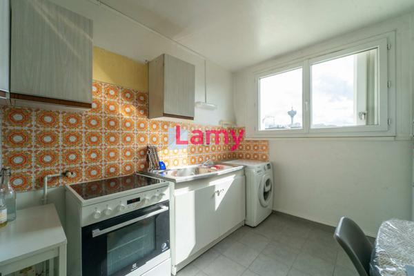 Annexe + appartement + parking