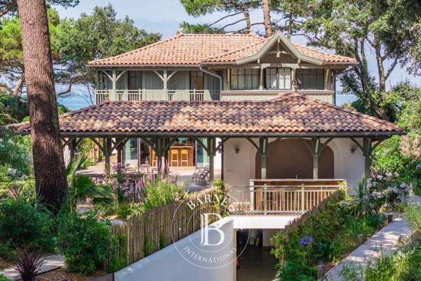 Pyla-sur-Mer, Villa  450 m² à vendre