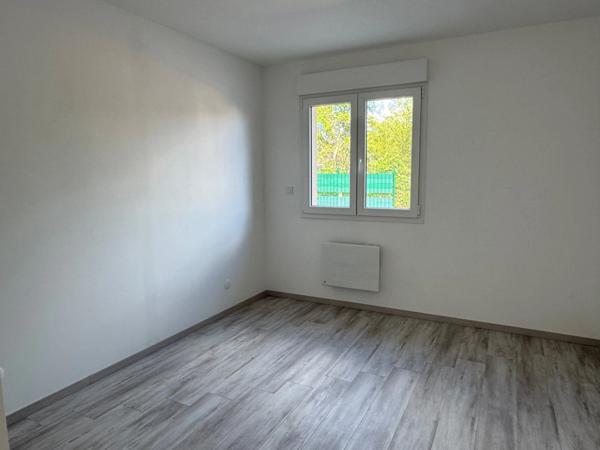 PAVILLON INDIVIDUEL DE PLAIN PIED - 3 CHAMBRES - GARAGE