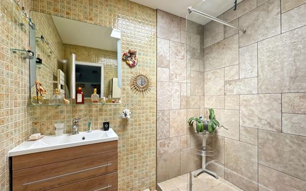 Appartement à vendre    5 pièces •  Antibes