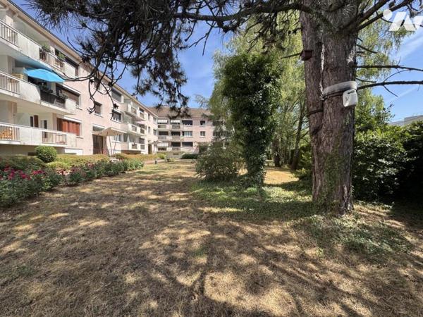 Appartement T3 avec garage cave et grenier 