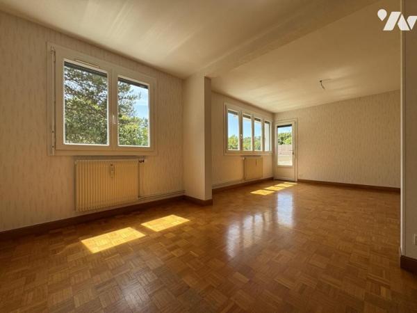 Appartement T3 avec garage cave et grenier 