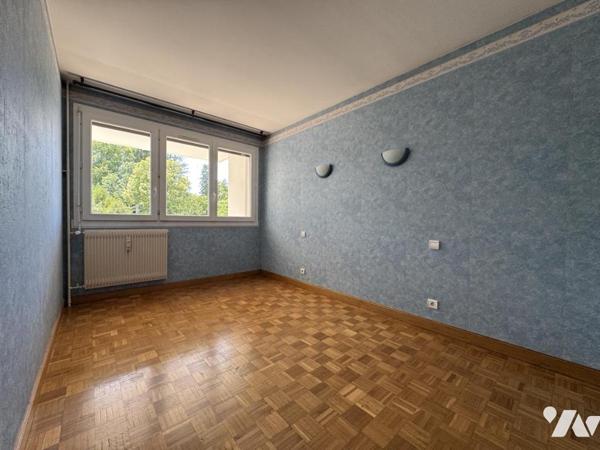 Appartement T3 avec garage cave et grenier 