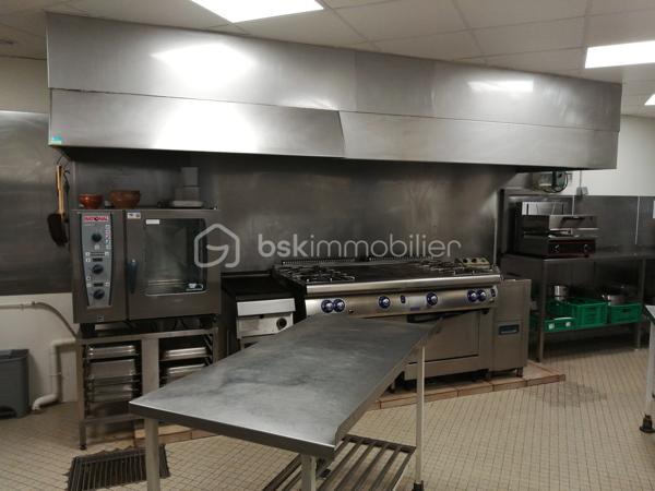 Local d activites de 550 m²