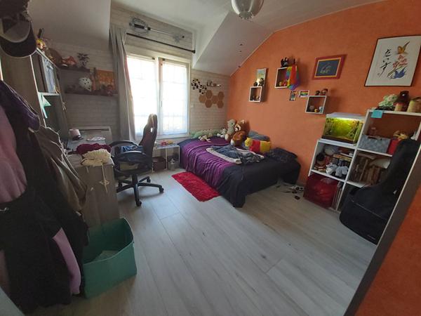 GUYANCOURT - LES GARENNES