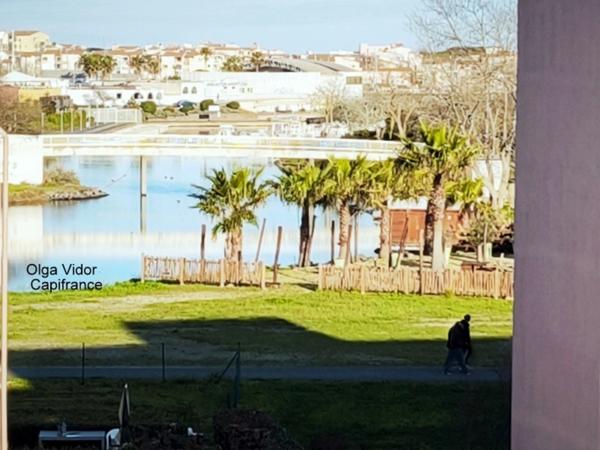 Dpt Hérault (34), à vendre LE CAP D'AGDE appartement T3 surface totale au sol de 45,01 m² avec parking privatif