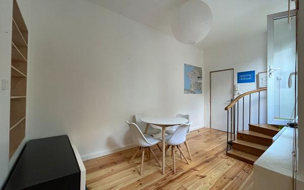 Appartement à louer    1 pièce •  Saintes