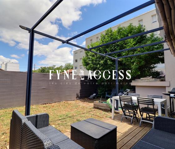 PORTES DE LYON - VÉNISSIEUX PARILLY - LIMITE LYON 8 - T3 - TERRASSE - REZ DE JARDIN - GARAGE - RESIDENCE RÉCENTE SÉCURISÉE - PROCHE TRAMWAY - BUS - METRO - GARE - A6 - A7 - ROCADE EST , Venissieux
