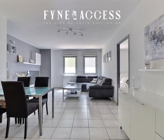 PORTES DE LYON - VÉNISSIEUX PARILLY - LIMITE LYON 8 - T3 - TERRASSE - REZ DE JARDIN - GARAGE - RESIDENCE RÉCENTE SÉCURISÉE - PROCHE TRAMWAY - BUS - METRO - GARE - A6 - A7 - ROCADE EST , Venissieux