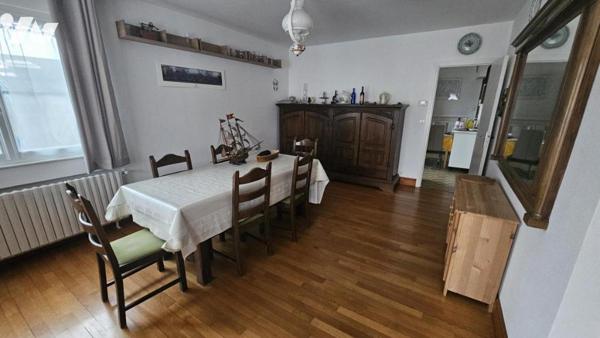 Magnifique maison d'architecte avec 7 chambres au plein cœur de CALAIS en EXCLUSIVITE