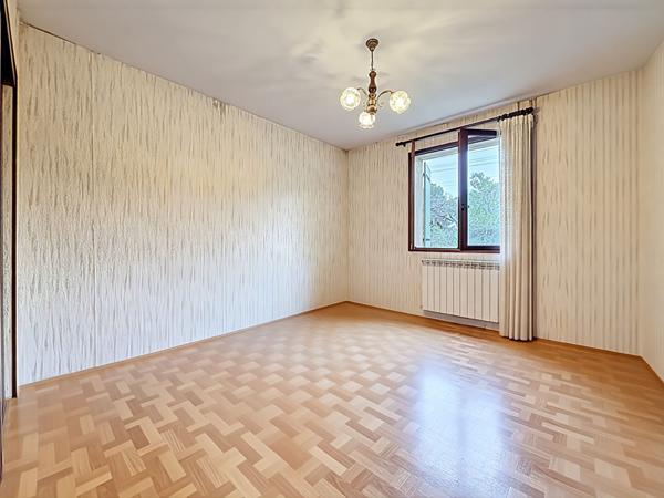 Villa Les Pennes Mirabeau  10 pièce(s) 213 m2