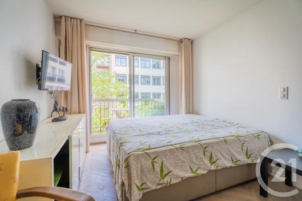 Appartement F1 à vendre  1 pièce - 30,50 m2 PARIS - 75011