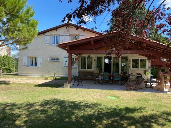 Dpt Tarn (81), à vendre PUYLAURENS maison P9 de 260 m² - Terrain de 5 571,00 m²