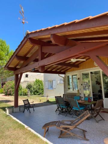 Dpt Tarn (81), à vendre PUYLAURENS maison P9 de 260 m² - Terrain de 5 571,00 m²