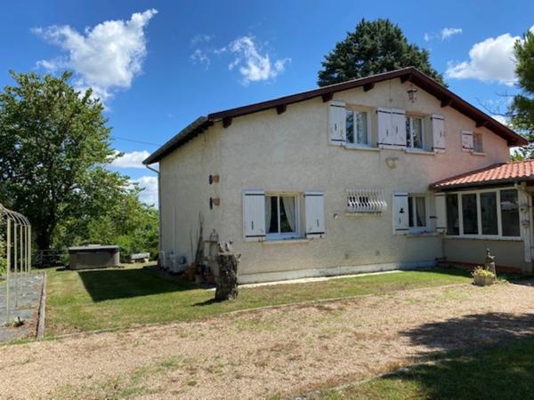 Dpt Tarn (81), à vendre PUYLAURENS maison P9 de 260 m² - Terrain de 5 571,00 m²