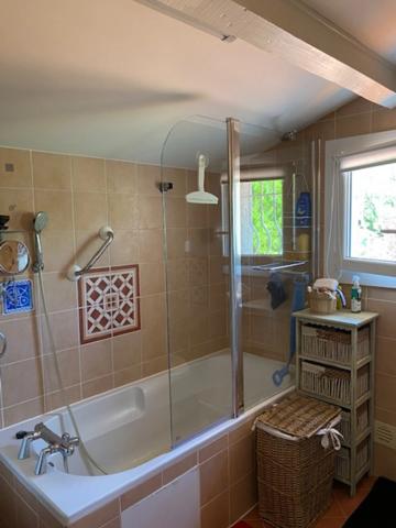 Dpt Tarn (81), à vendre PUYLAURENS maison P9 de 260 m² - Terrain de 5 571,00 m²