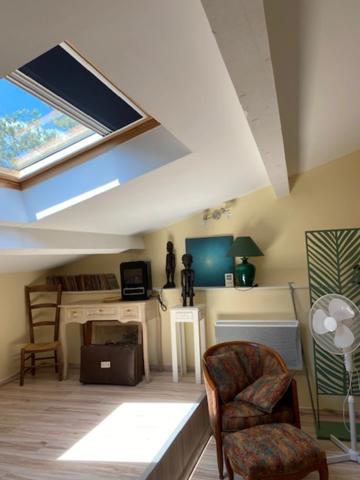 Dpt Tarn (81), à vendre PUYLAURENS maison P9 de 260 m² - Terrain de 5 571,00 m²