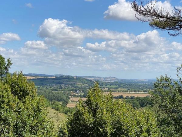 Dpt Tarn (81), à vendre PUYLAURENS maison P9 de 260 m² - Terrain de 5 571,00 m²
