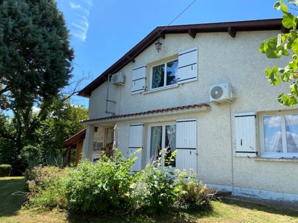 Dpt Tarn (81), à vendre PUYLAURENS maison P9 de 260 m² - Terrain de 5 571,00 m²