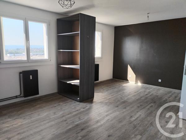 Appartement F3 à vendre  3 pièces - 73,60 m2 SOCHAUX - 25